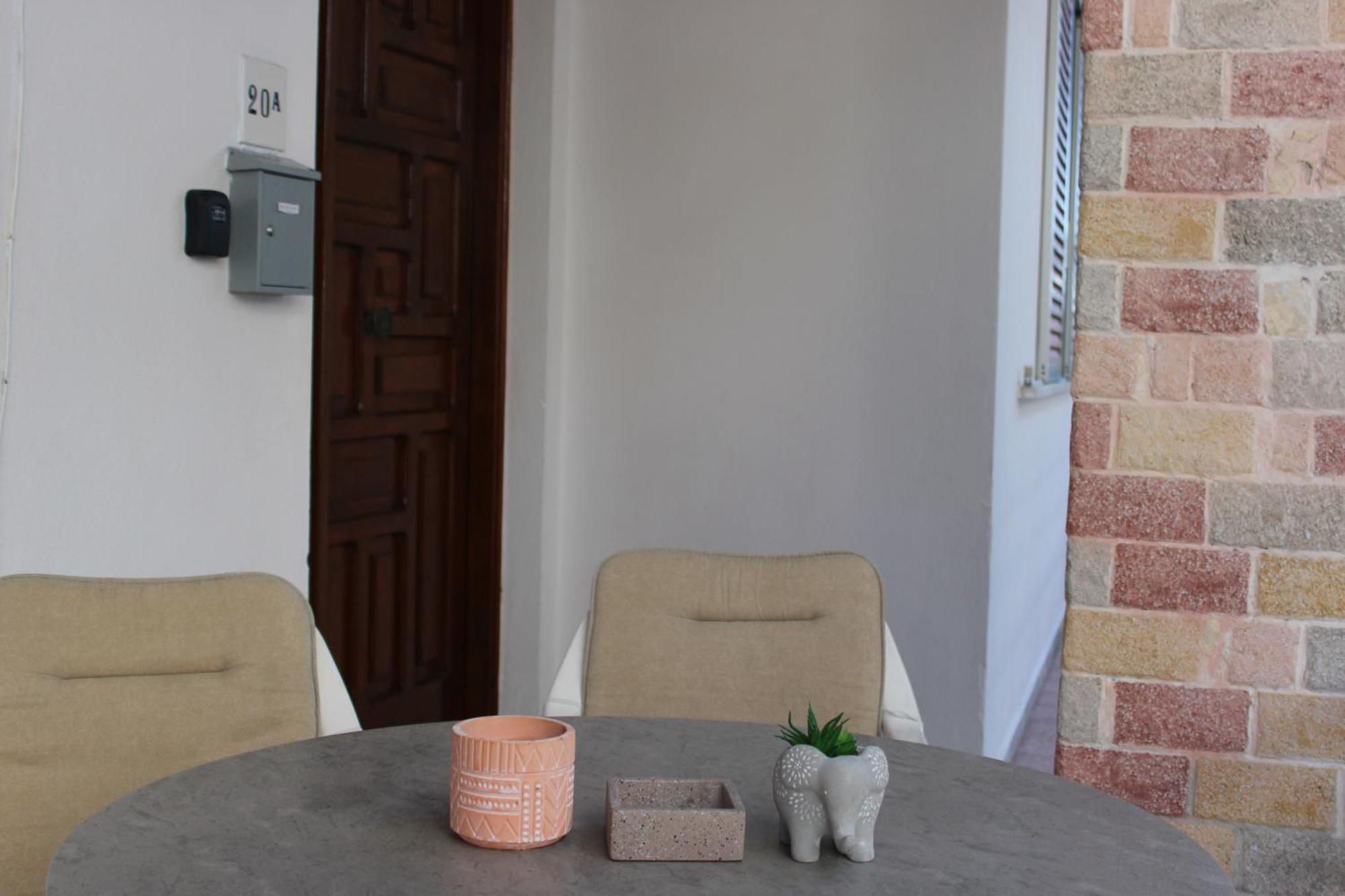 Villager'S Art Apartment Paradisi  Exterior photo